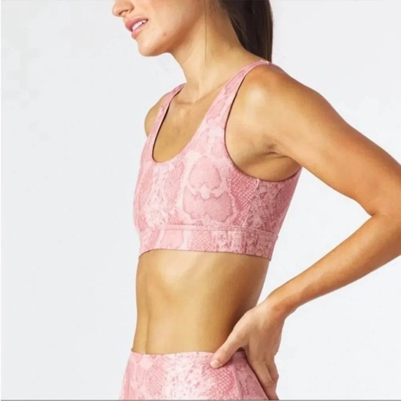 Glyder Spendid sports bra in lavender snake - Picture 2 of 10